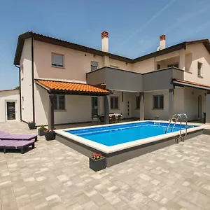 4 Stars Apartments-pikula , Fažana Kroatien